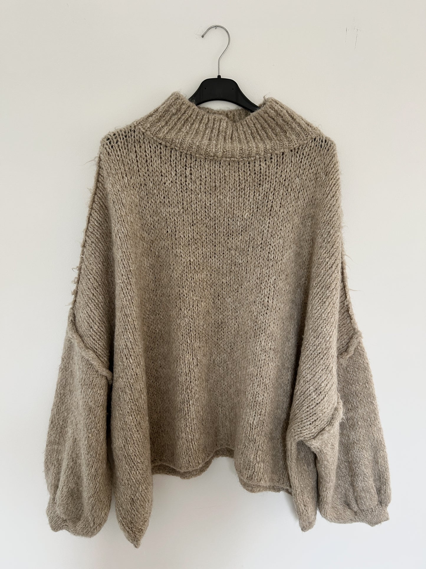 Oversized Pullover beige
